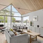 2 Bedroom Stunning In