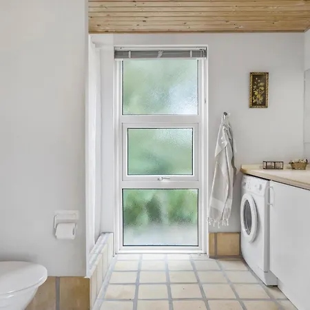 Lovely In With Kitchen *