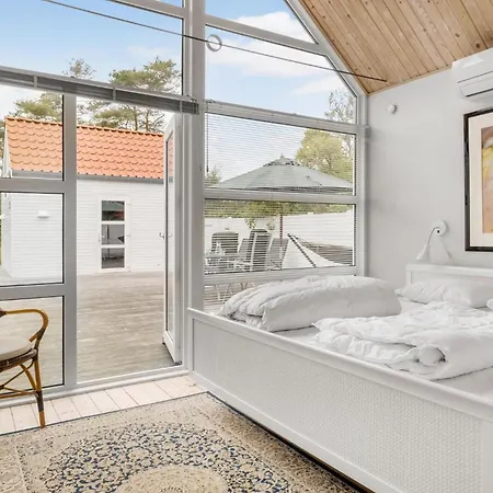 2 Bedroom Stunning In Feriehus *