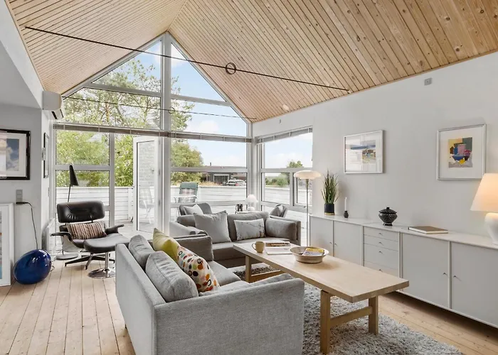 2 Bedroom Stunning In